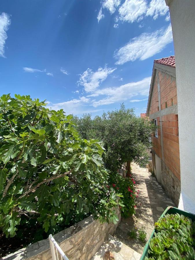 Seaside Secluded Apartments Cove Tvrdni Dolac, Hvar - 12655 Gdinj Buitenkant foto
